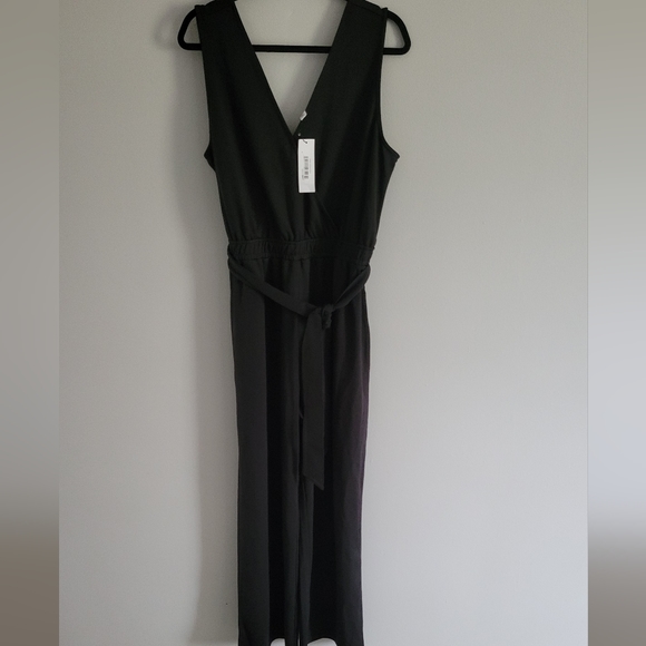 *NWT The Drop Women's Sleeveless Wrap Jumpsuit. - Picture 3 of 7
